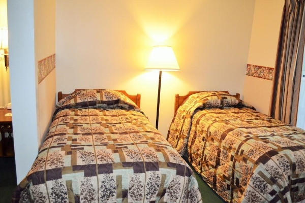Maple Terrace Motel (Williamstown)